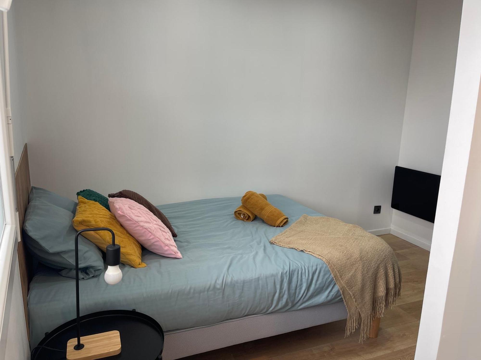 Les 3 Suites - 6 Personnes - 3 Chambres Avec Sdb Privatives Lens Esterno foto